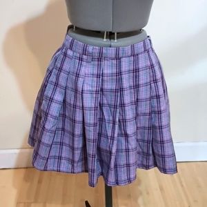 Hot topic brand size med purple plaid skirt with pockets